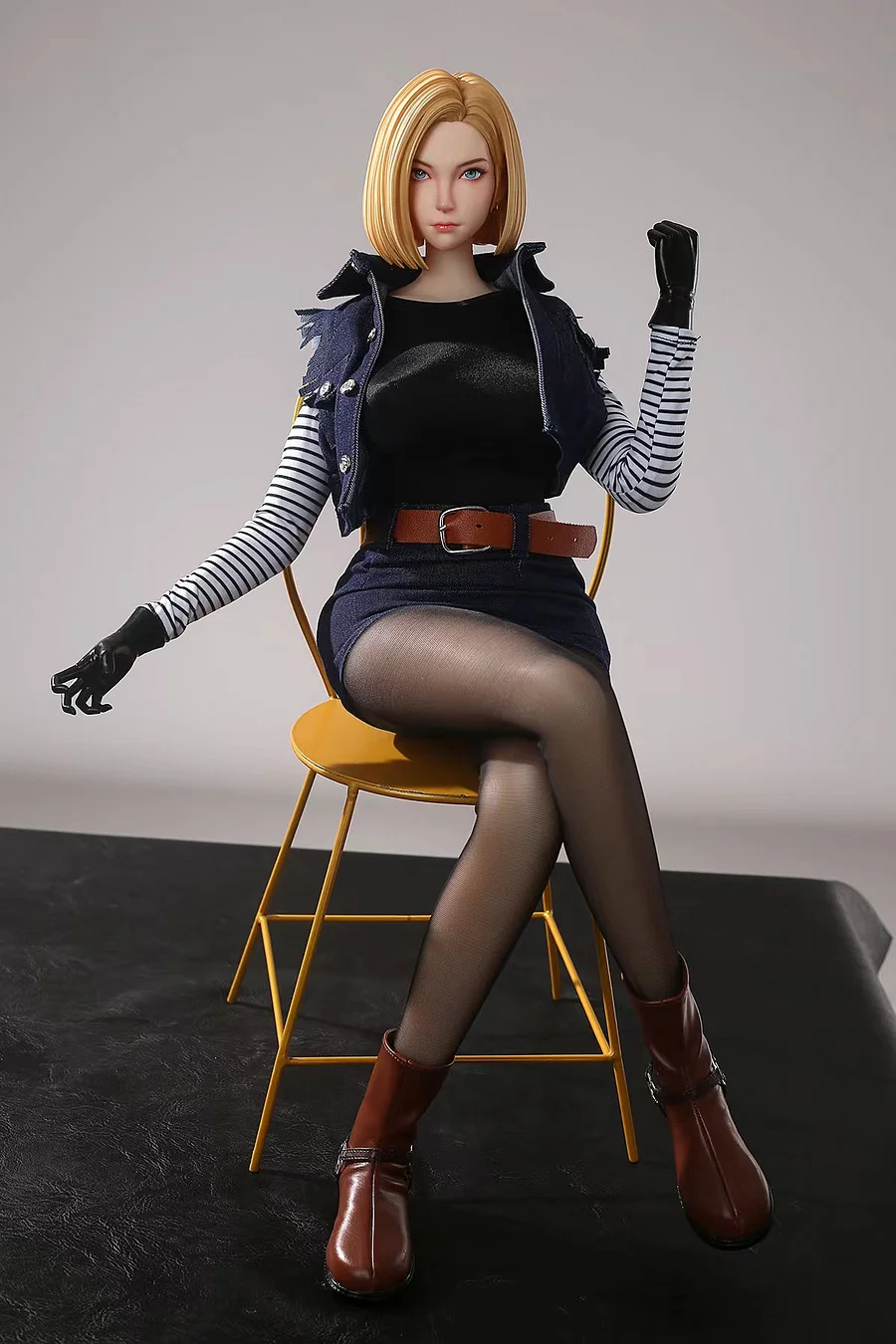 Yu Zhai Ren Xing Studio - Dragon Ball Android 18 Statue(GK)