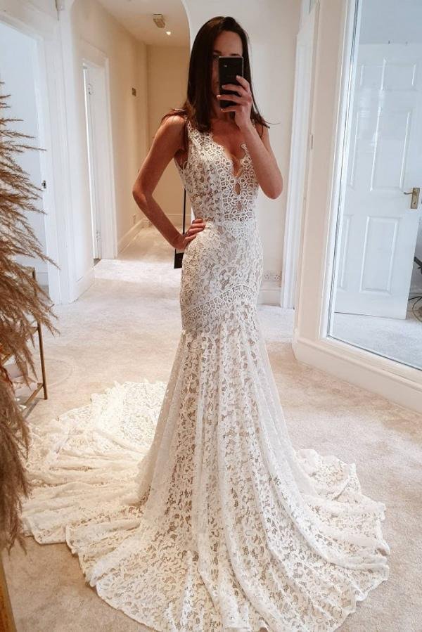 Classic Open Back Long Mermaid V-neck Wedding Dress With Lace | Ballbellas Ballbellas