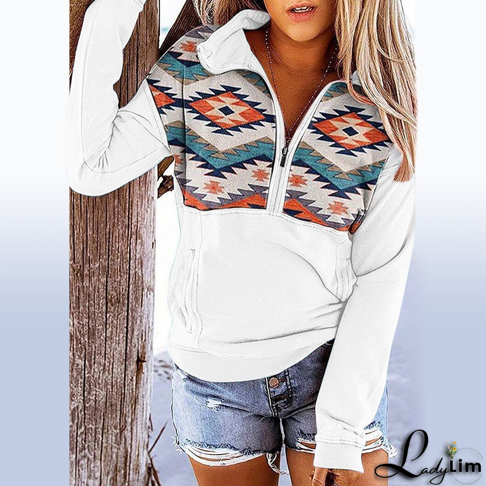 Fashionable and Minimalist Sweater