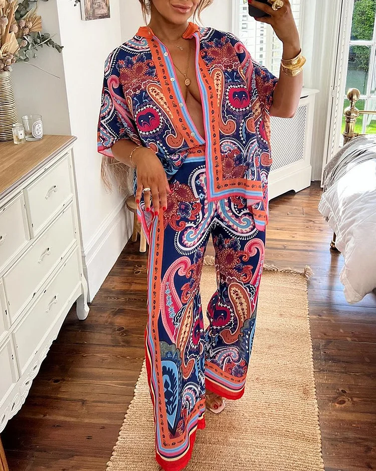 Casual short-sleeved loose cashew flower print two-piece suit