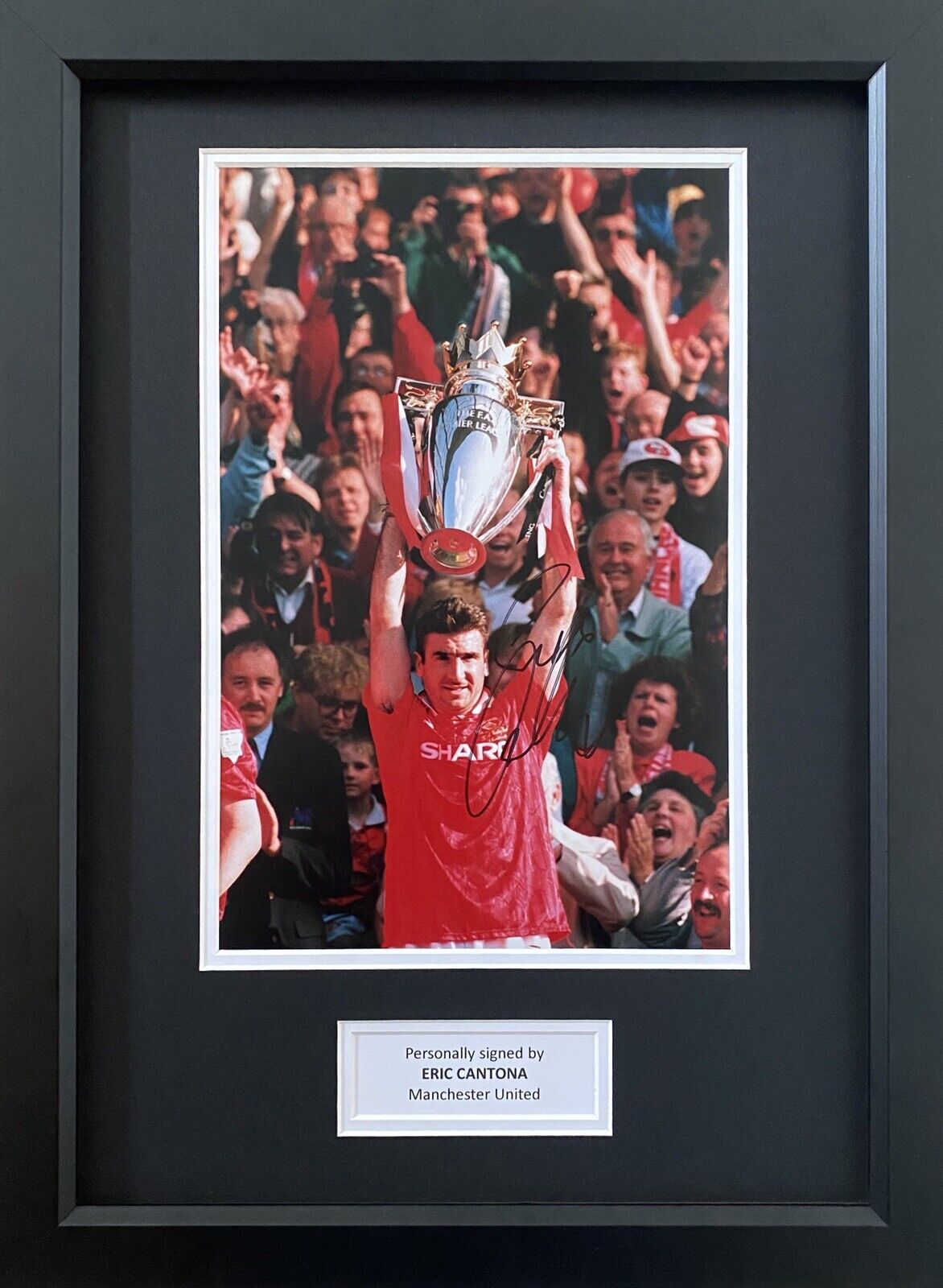 Eric Cantona Hand Signed Manchester United Photo Poster painting In 16x12 Frame Display