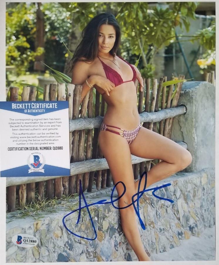 Jessica Gomes signed 8x10 Photo Poster painting Model Actress Autograph (E) ~ Beckett BAS COA