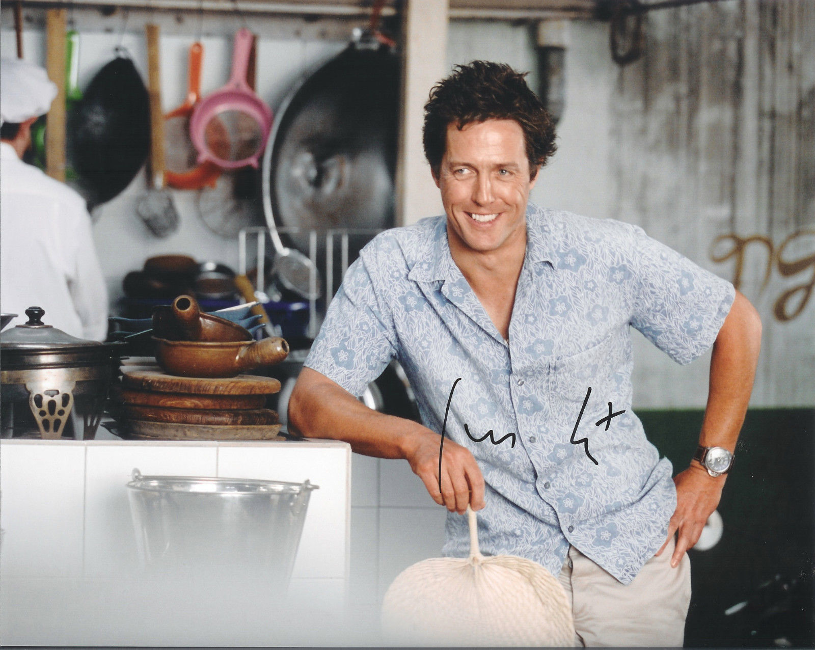 HUGH GRANT AUTOGRAPH SIGNED PP Photo Poster painting POSTER 1