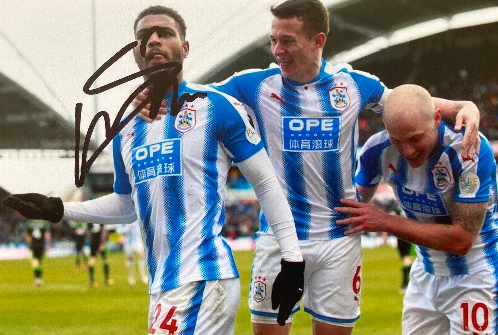 Steve Mounie Genuine Hand Signed 6X4 Photo Poster painting - Huddersfield Town 2