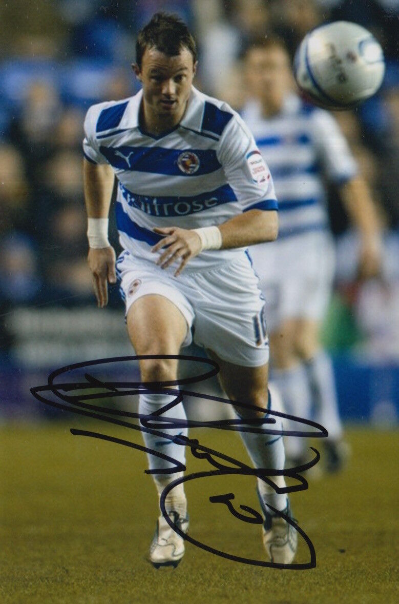 READING HAND SIGNED NOEL HUNT 6X4 Photo Poster painting 1.