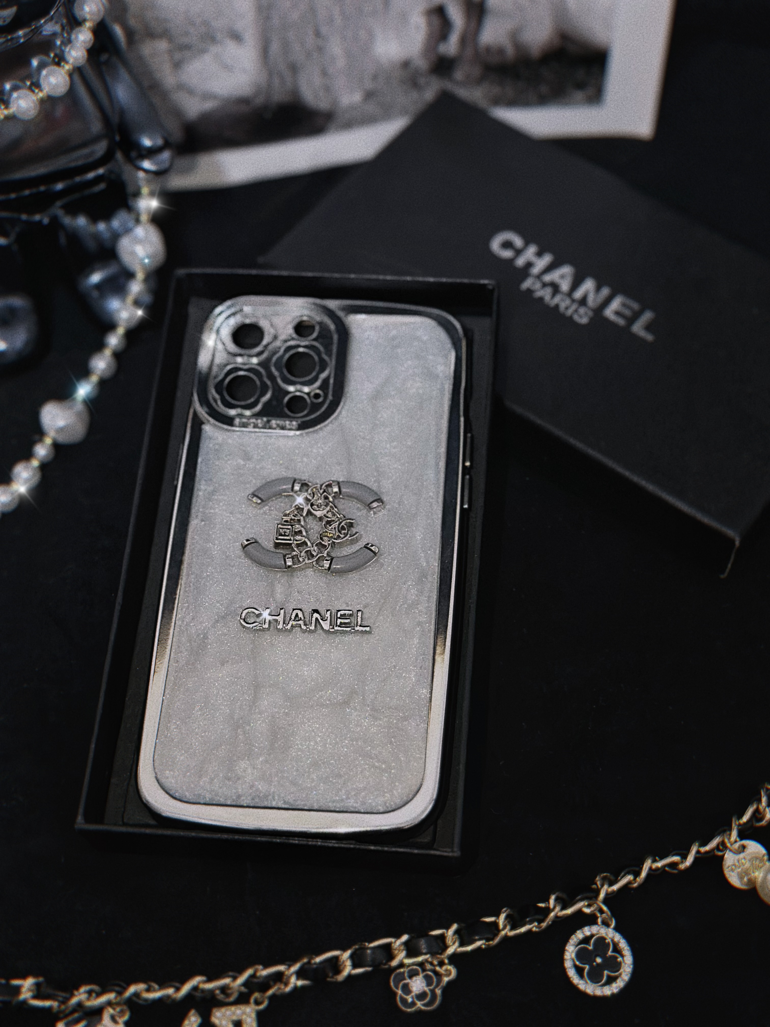 Luxurious Chanel Electroplated Mobile iPhone Case Protective Cover