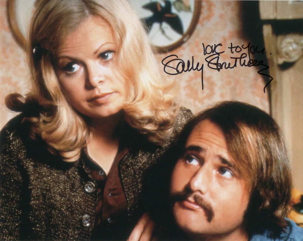 SALLY STRUTHERS SIGNED AUTOGRAPH 8X10 Photo Poster painting - ALL IN THE FAMILY W/ ROB REINER