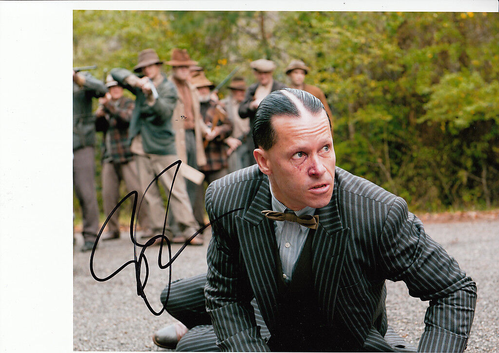 GUY PEARCE SIGNED LAWLESS Photo Poster painting UACC REG 242 AUTHENTIC FILM AUTOGRAPHS