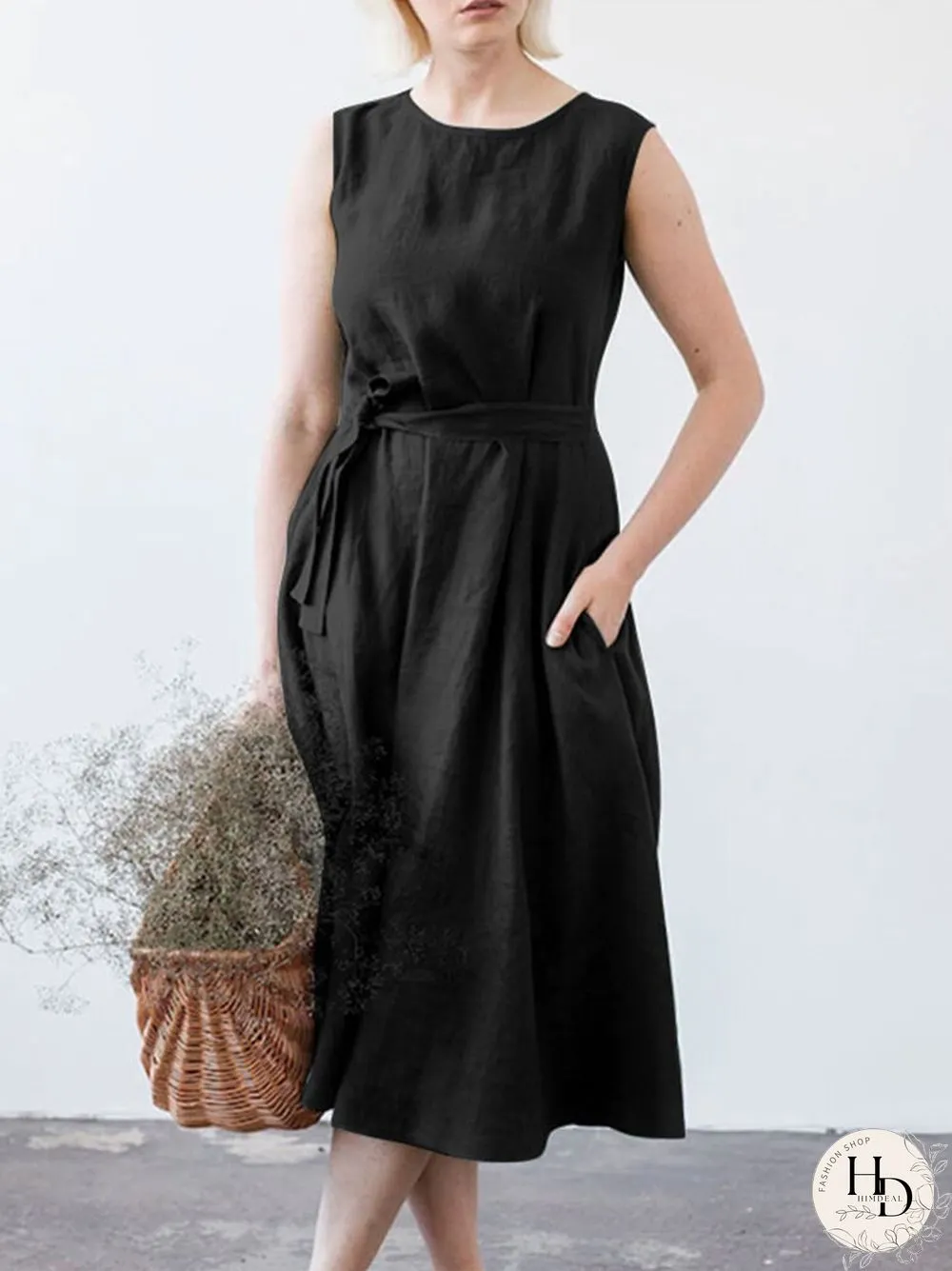 Solid Sleeveless Pocket Crew Neck Dress with Belt