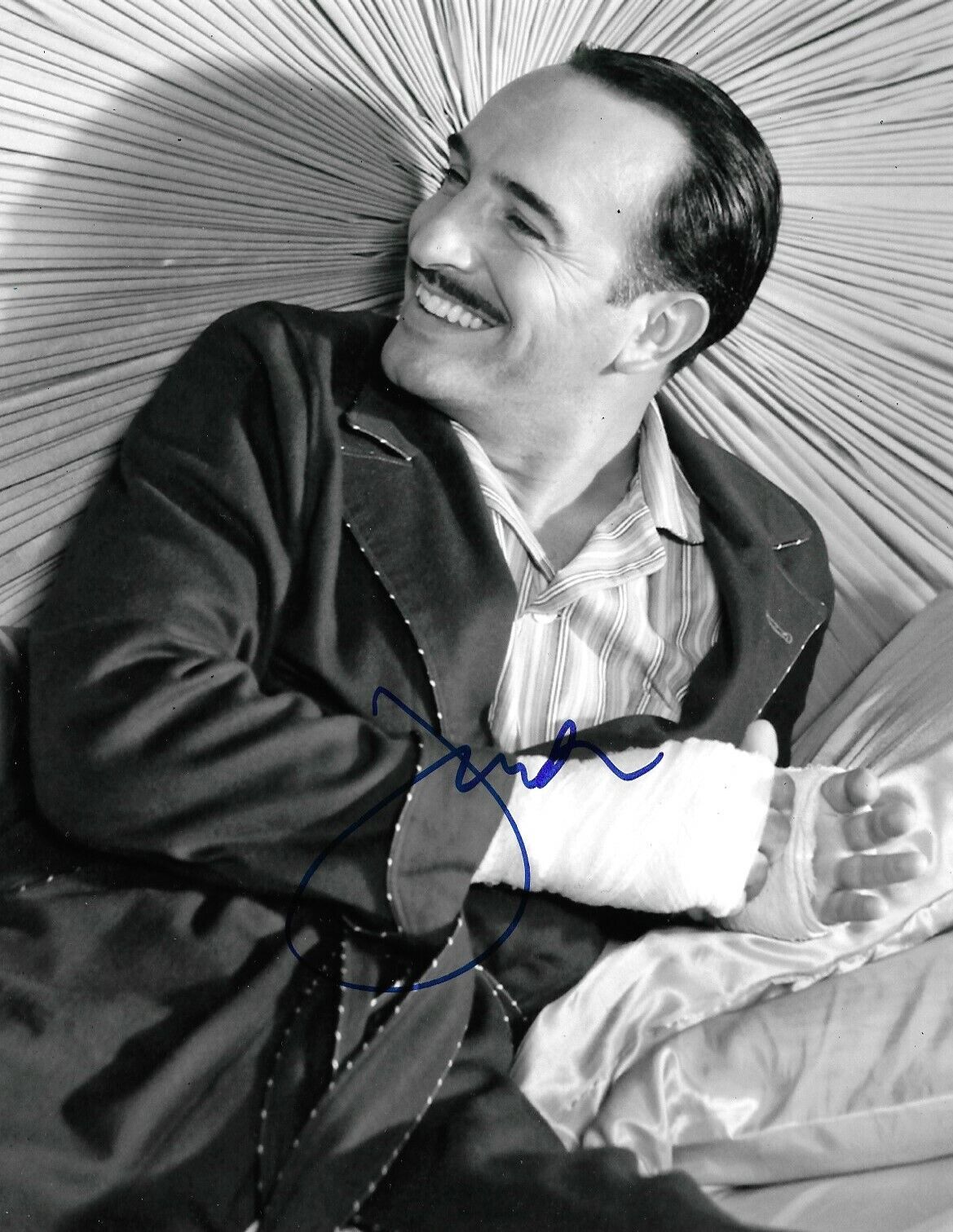 Jean Dujardin Signed The Artist 10x8 Photo Poster painting AFTAL