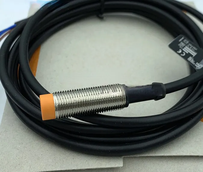 Proximity Switch IF5249 DC Three Wire PNP Normally Open Water-proof ...