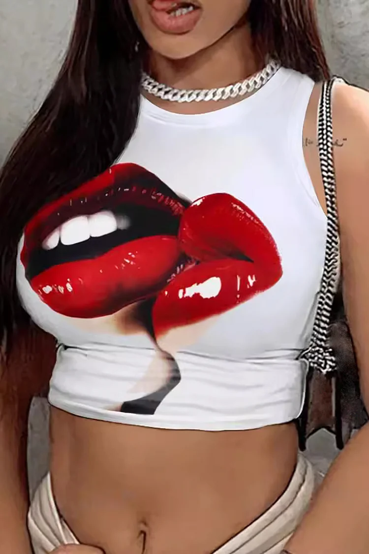 Lips Print Round Neck Slim Fit Crop Tank Top-Red