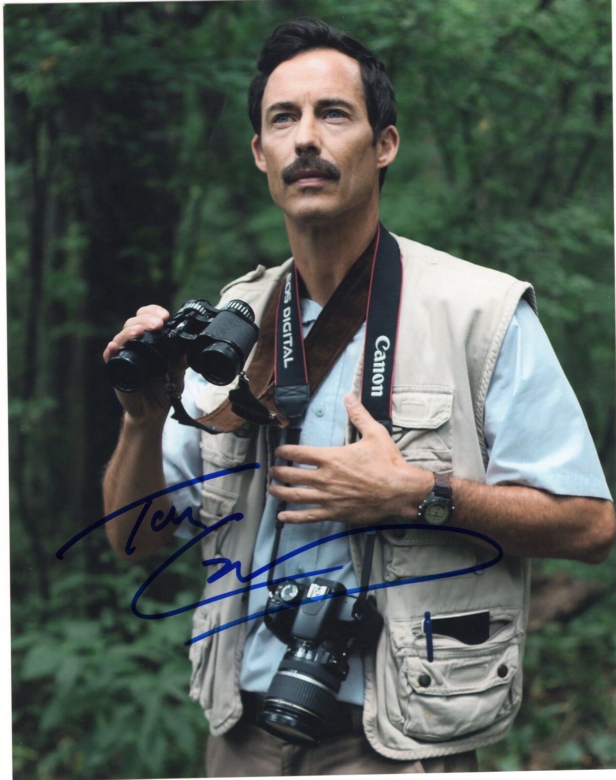 Tom Cavanagh Signed 8x10 Photo Poster painting w/COA The Birder Ron Spencer #1