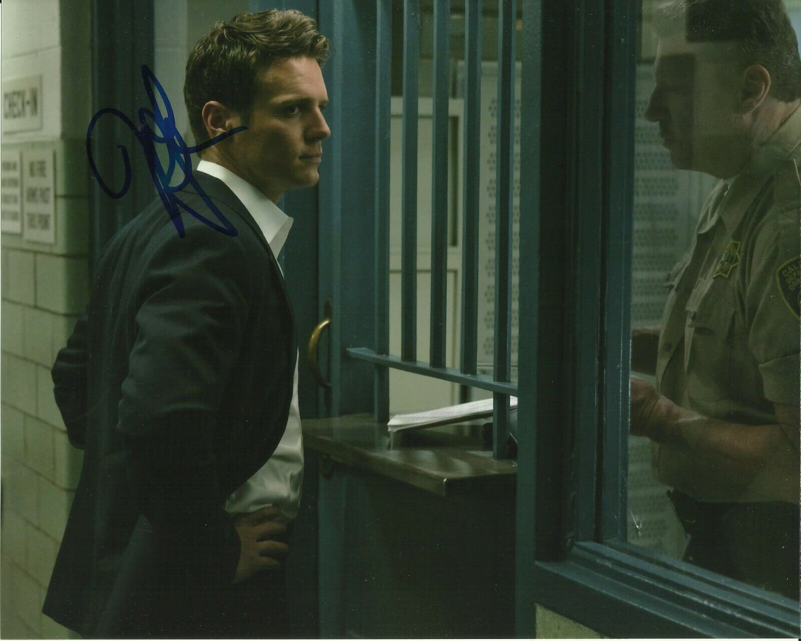 JONATHAN GROFF SIGNED MINDHUNTER Photo Poster painting UACC REG 242 (7)