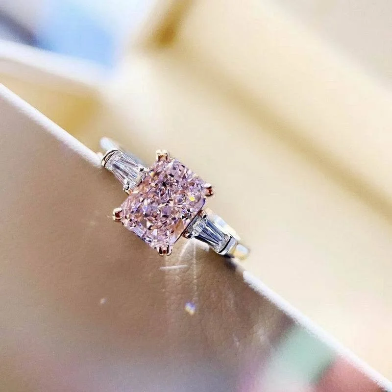 Vintage Metal Silver Plated Inlaid Boutique Pink Zircon Ring for Women's Daily Wear Popular Rings