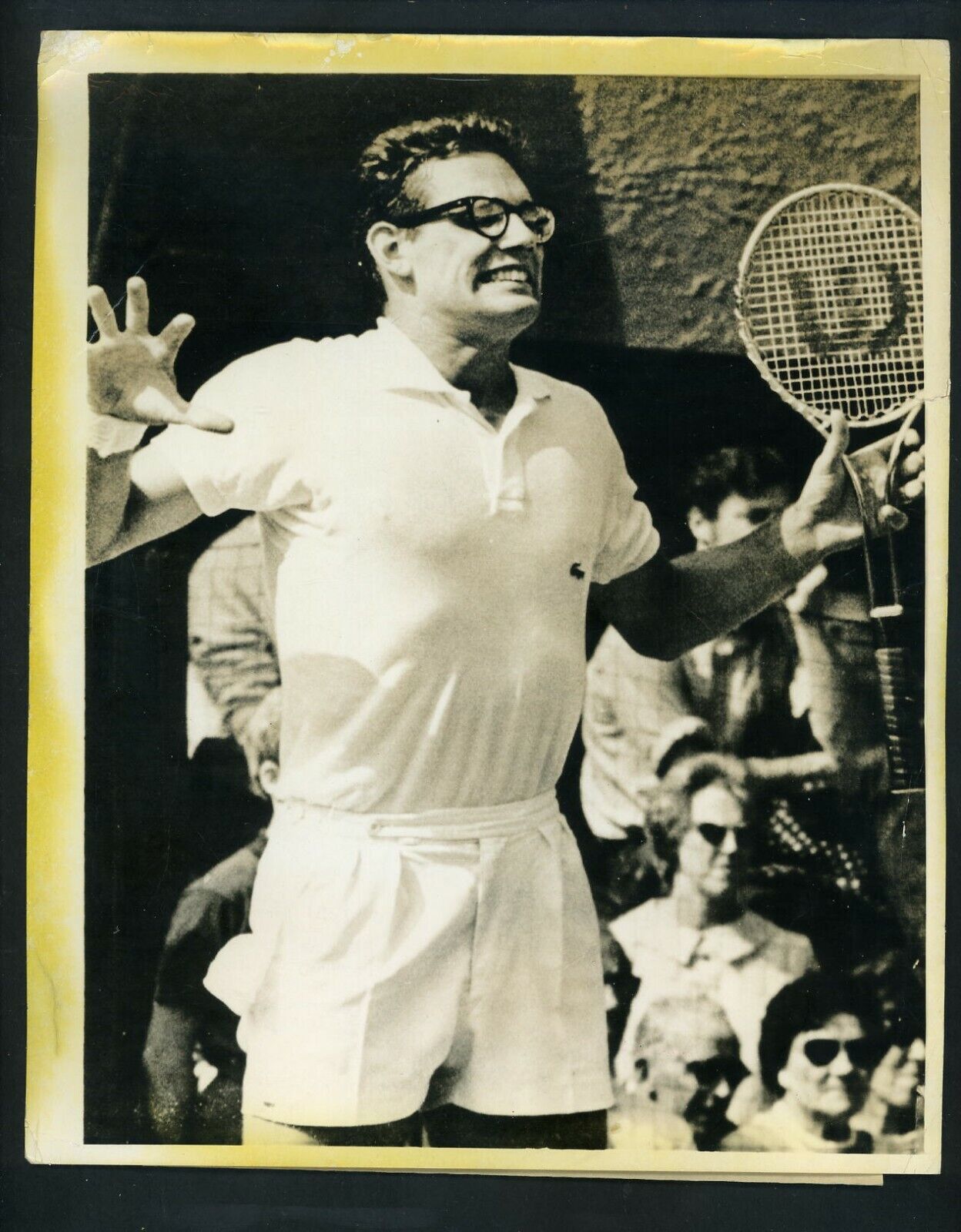 Clark Graebner upset Wimbledon win 1968 Tennis Press Photo Poster painting