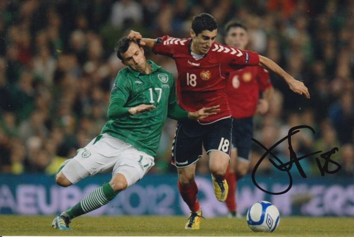 KEITH FAHEY SIGNED 6X4 Photo Poster painting - REPUBLIC OF IRELAND FOOTBALL AUTOGRAPH.