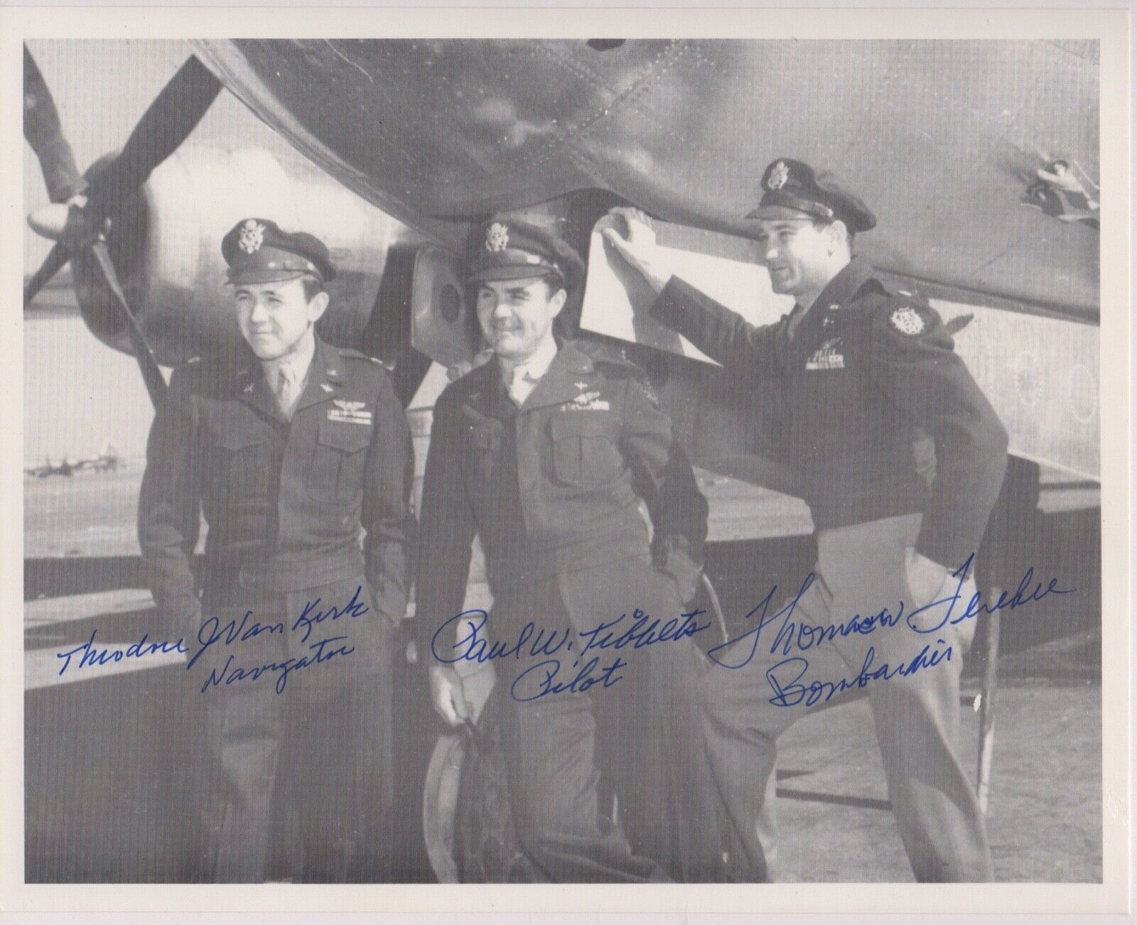 ENOLA GAY x3 signed 8x10 Photo Poster painting TIBBETS FEREBEE KIRK AUTOGRAPH auto BAS Beckett