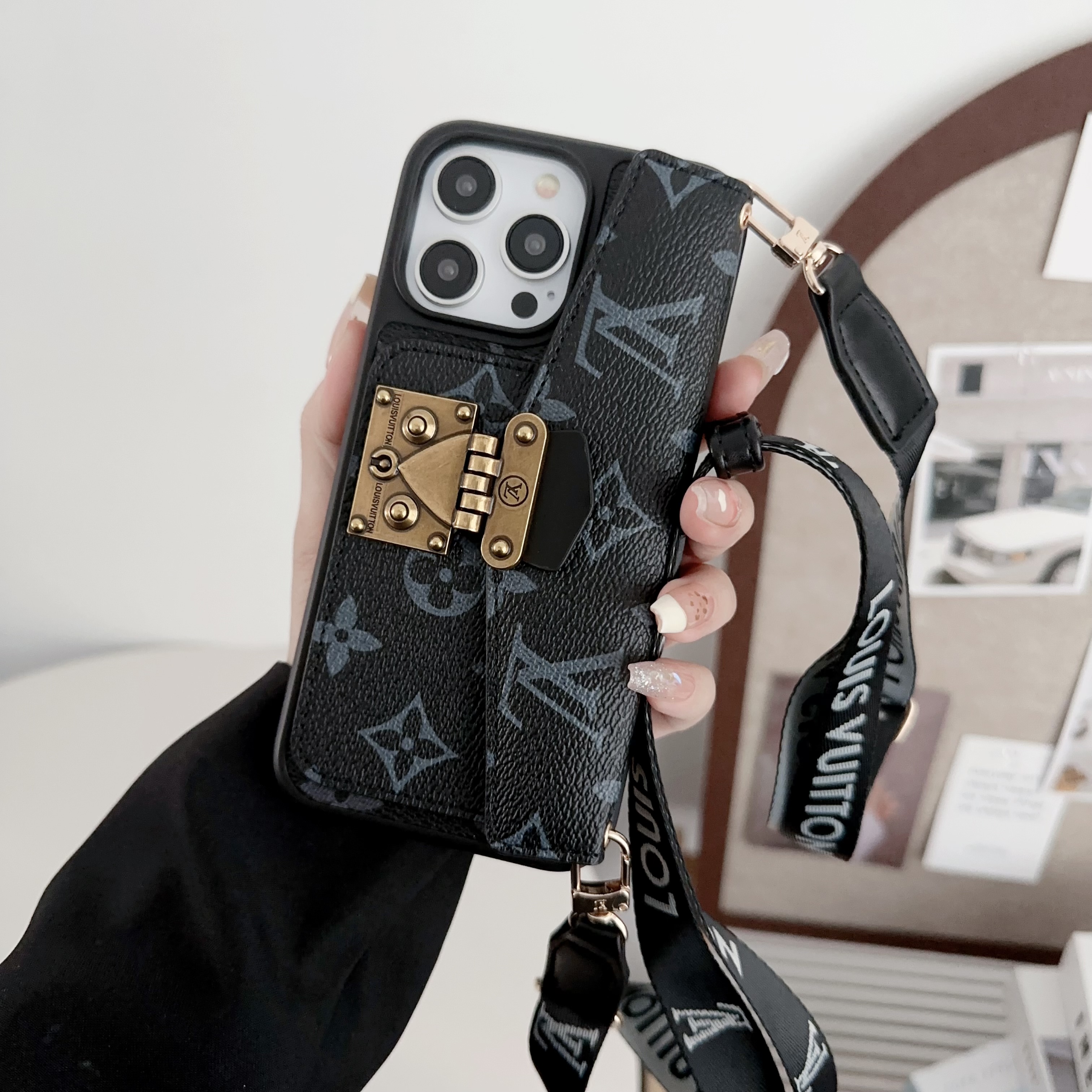 LV new petite malle women fashion messenger bag apple iPhone leather cases