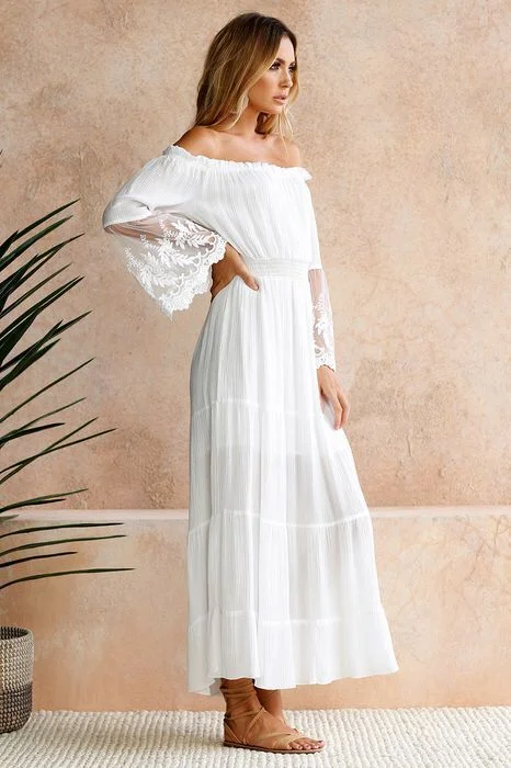 Women's Dress with Straight Neck Lace Stitching Dress White Dresses