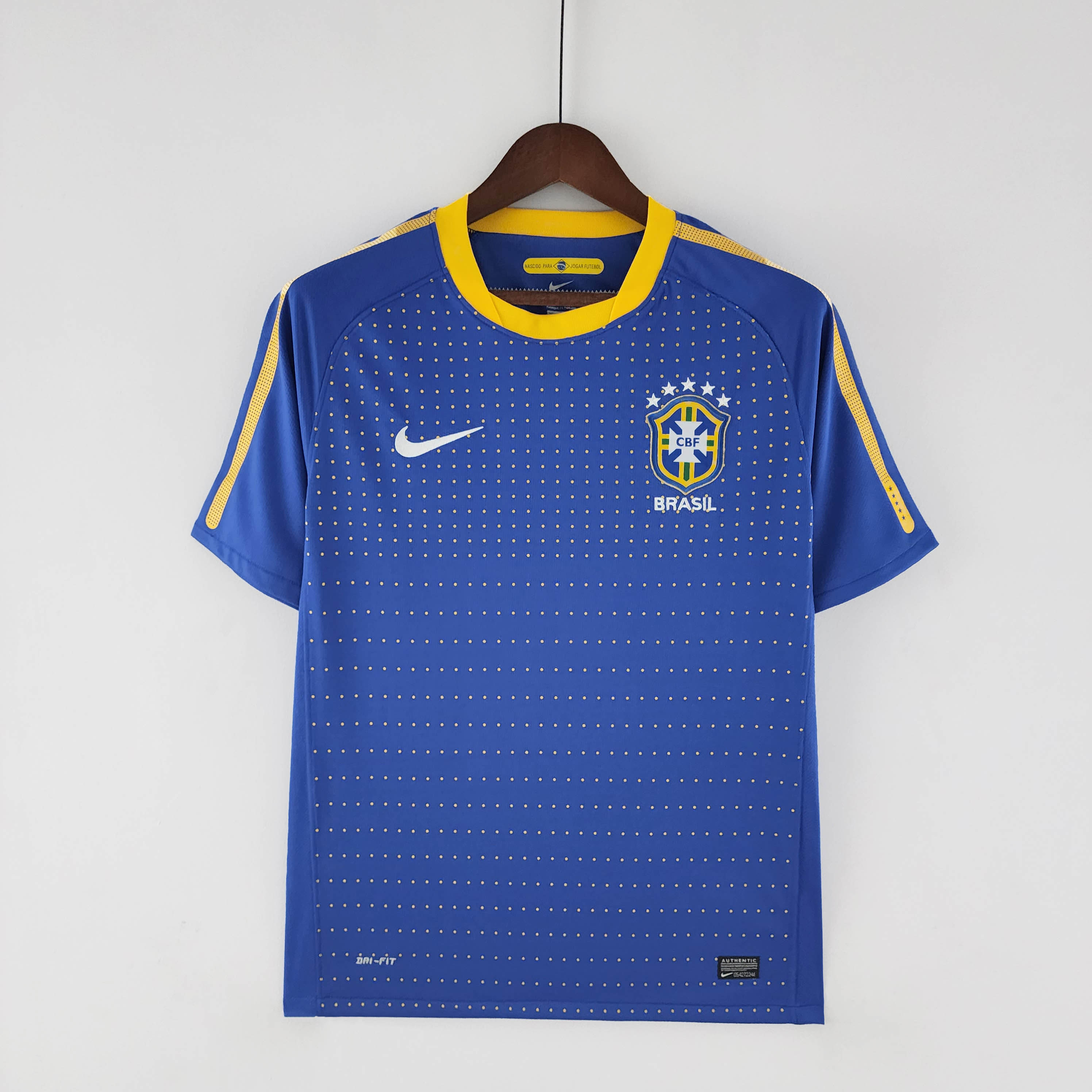 2010/11-A-BRA-RET-FAN-A06536
