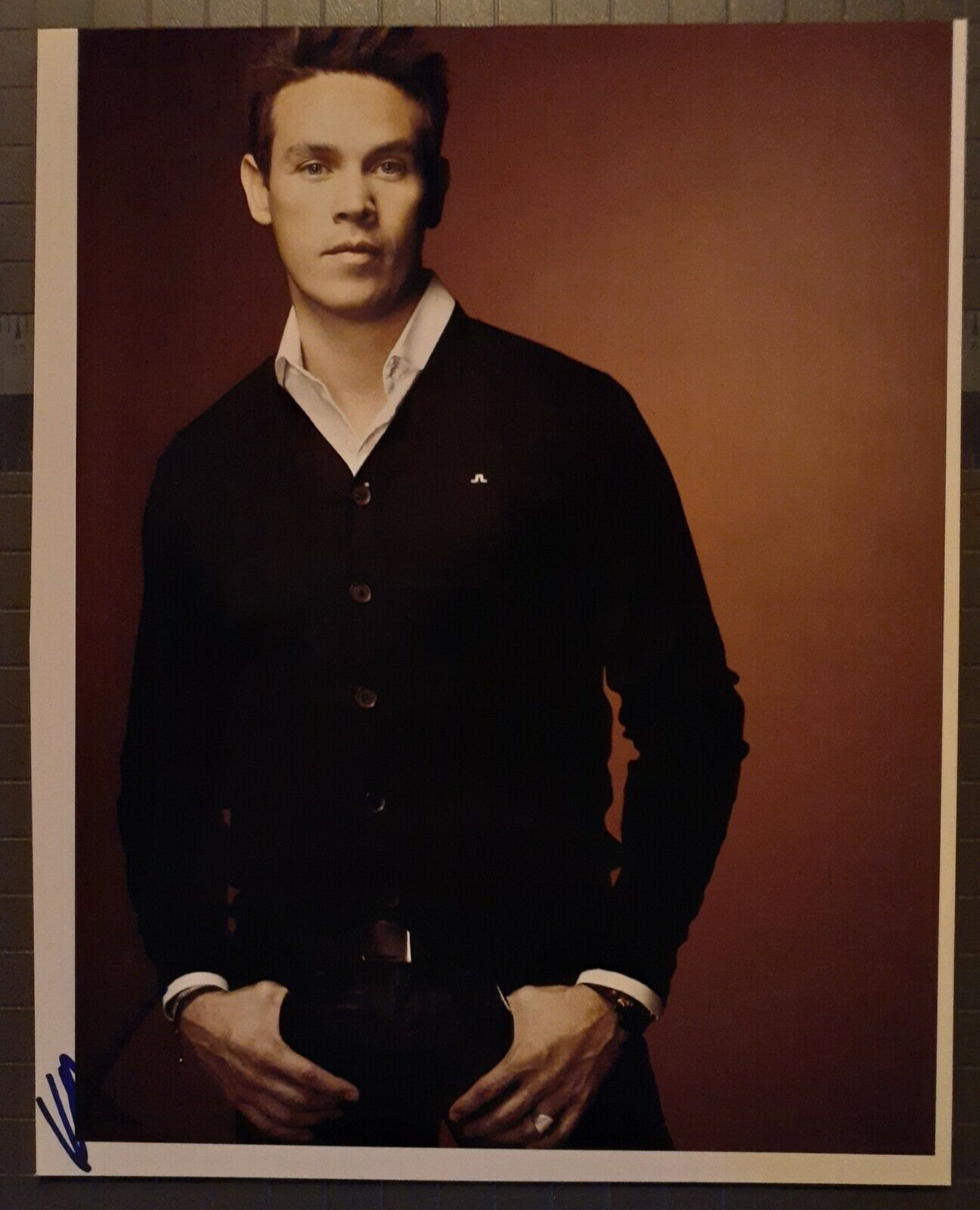 Kevin Alejandro signed 8x10