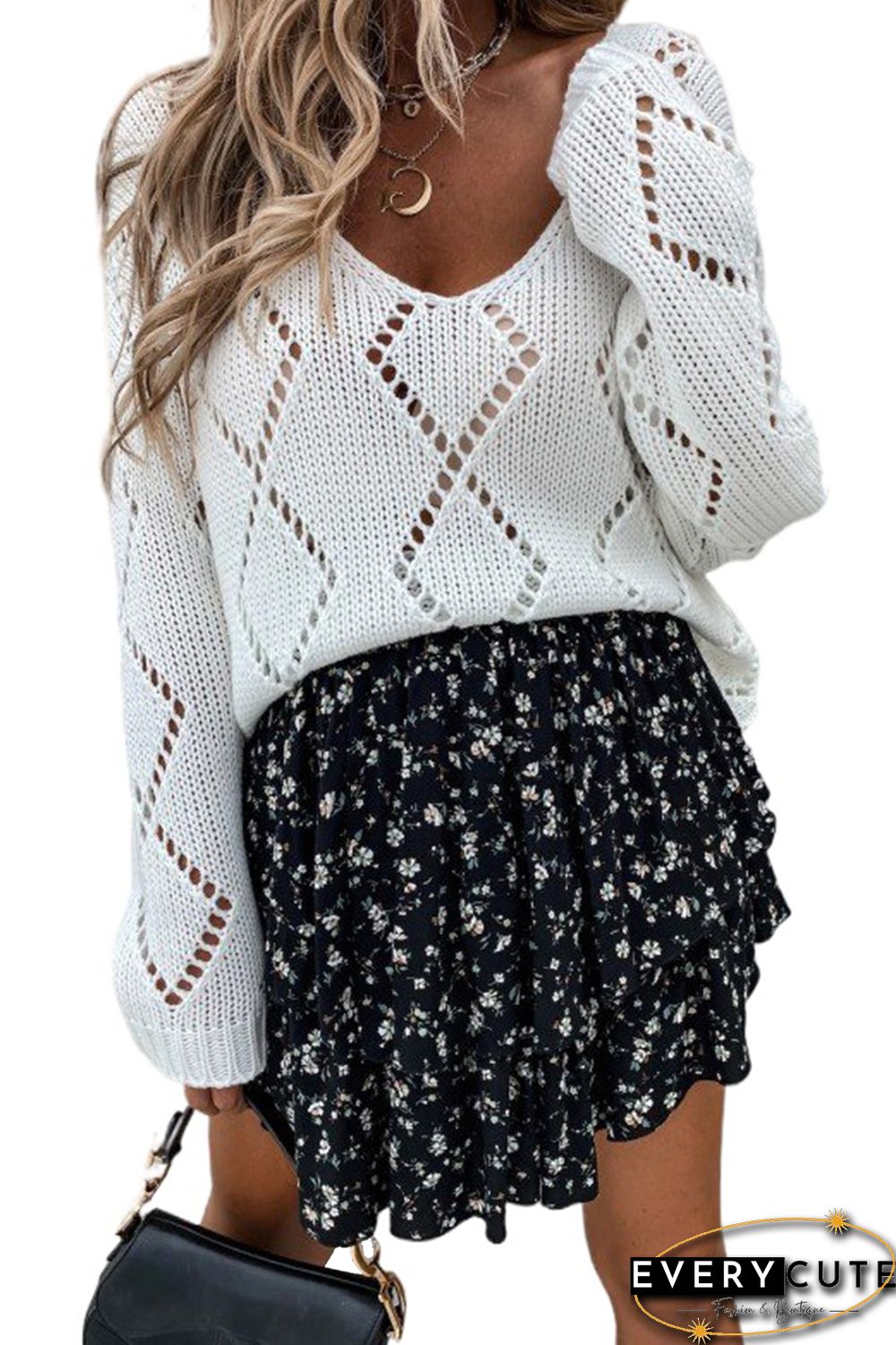 White Hollowed-out V-neck Knitted Sweater