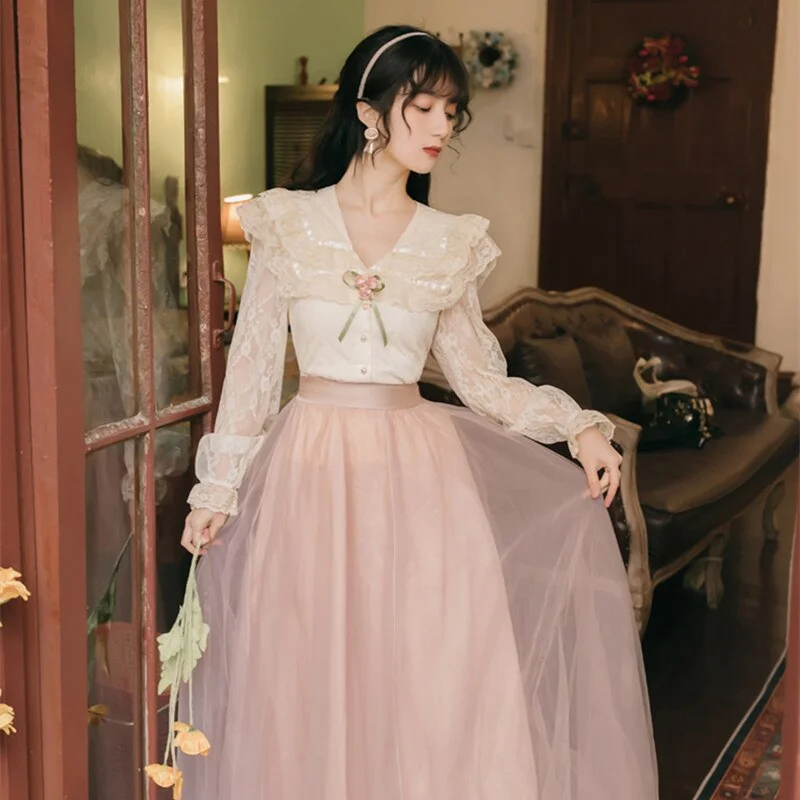 Sweet Elegant Flare Sleeve Lace Top+Fairy High Waist Mesh Skirt Suit SP17098