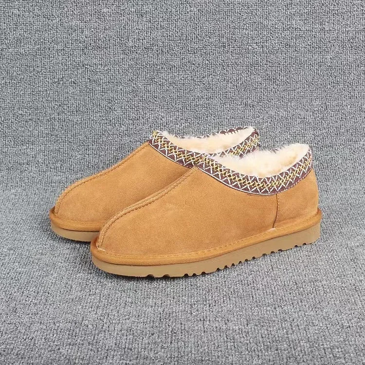 Snow Slippers - Sheepskin Slippers for Women Radinnoo.com