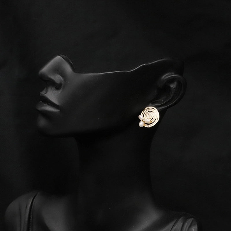 1 Pair 925 Sterling Silver Baroque Pearls Flower Ear Studs