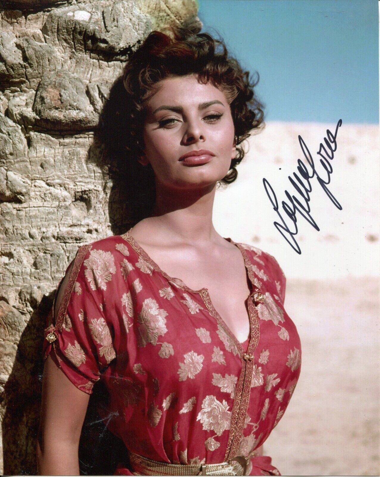 Sophia Loren signed Legend of the Lost movie scene Photo Poster painting - UACC DEALER