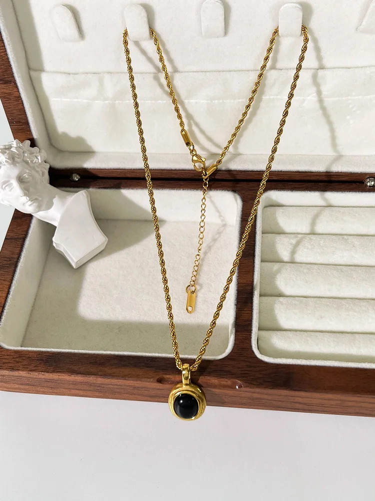 Stainless Steel 18K Gold Pvd Plated Black White Gem Stone Oval Pendant on Twist Rope Chain Necklace Stacking Jewelry