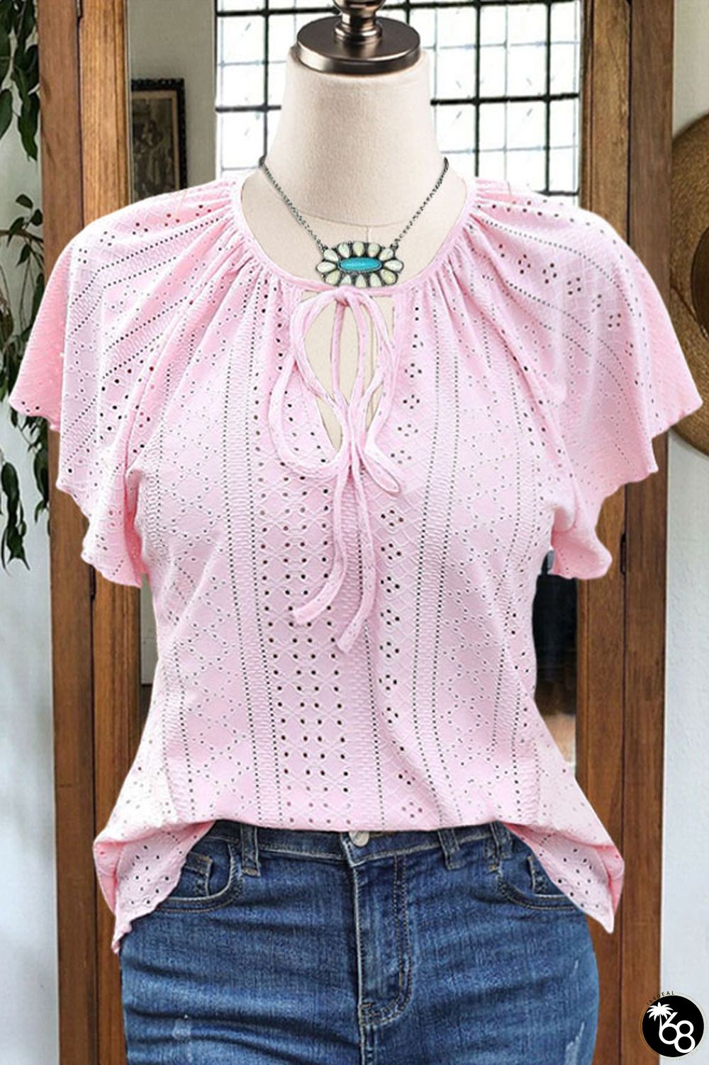 Feminine Cutout Ruffled Raglan Sleeves Lace-up Top | 168DEAL