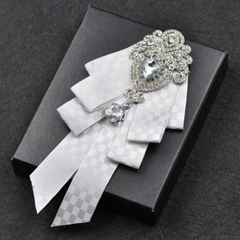 High-quality Fashion Handmade Red Diamond Bow Tie Wedding Collar Bowtie Brooch Pocket Towel Square Set Gifts for Men Accessories