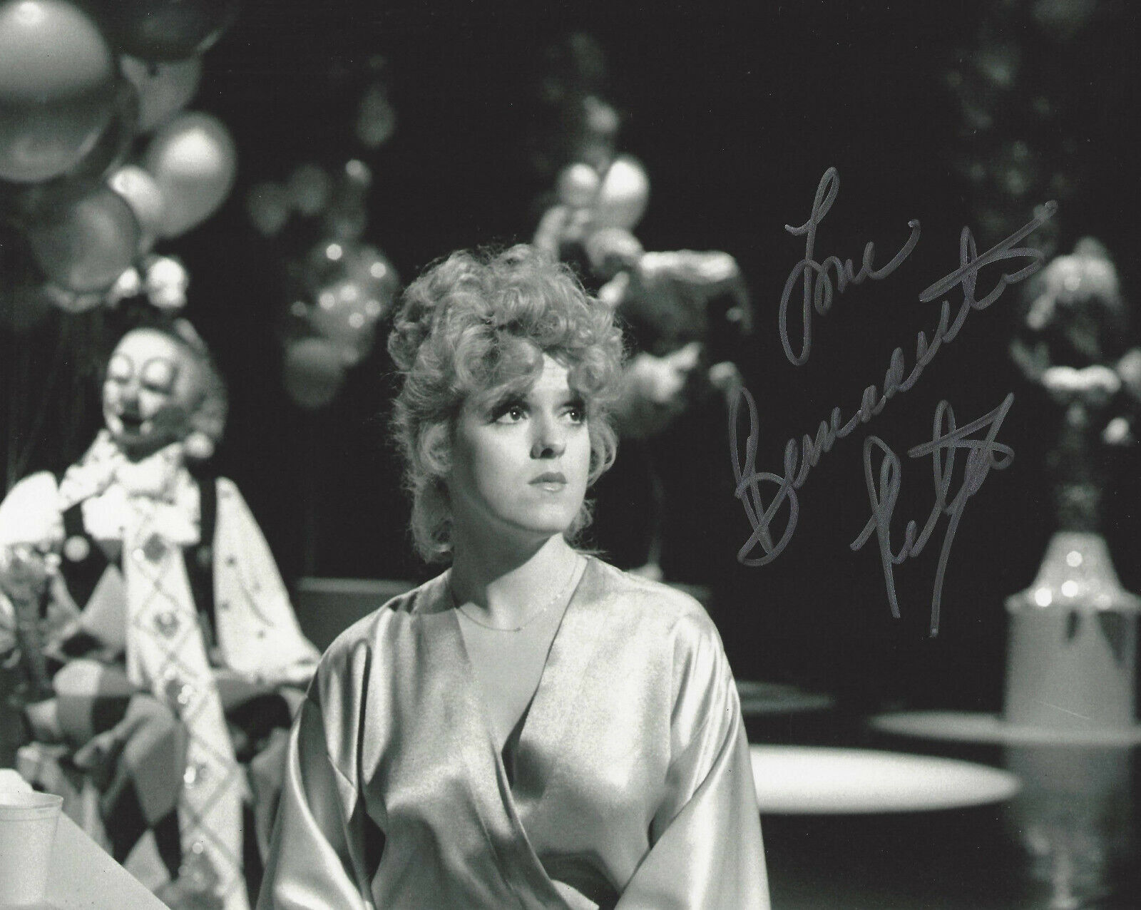 BERNADETTE PETERS SIGNED AUTHENTIC 'SILENT MOVIE' 8x10 Photo Poster painting w/COA SEXY ACTRESS