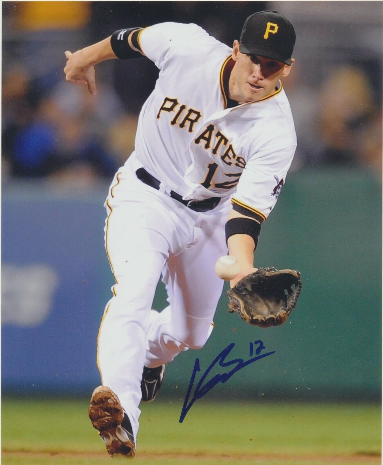 Clint Barmes autographed 8x10 Pittsburgh PiratesC478