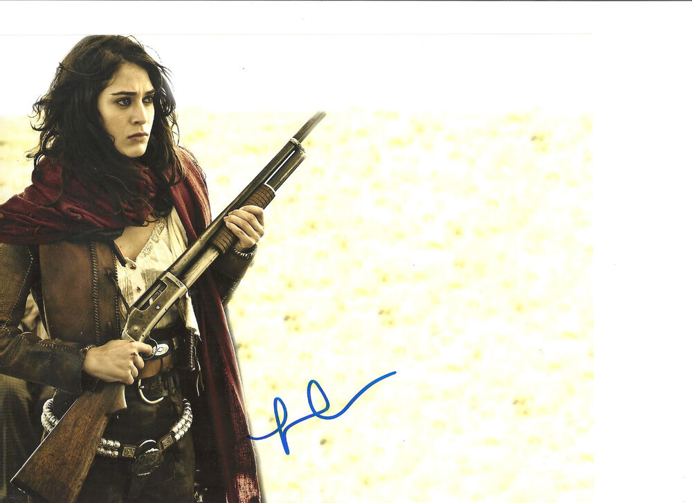 LIZZY CAPLAN 'CLOVERFIELD' 'TRUE BLOOD' SIGNED 8X10 PICTURE 2