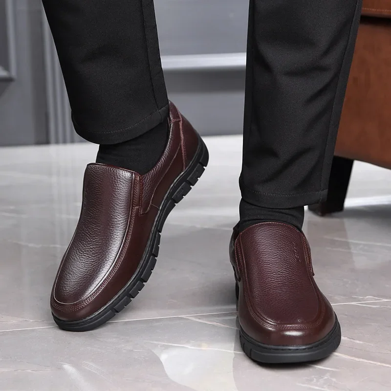 Breakj Winter Leather Casual Shoes for Men Loafers Luxury Brand Comfortable Warm Plush Moccasins Men's Dress Shoes Plus Size 38-46