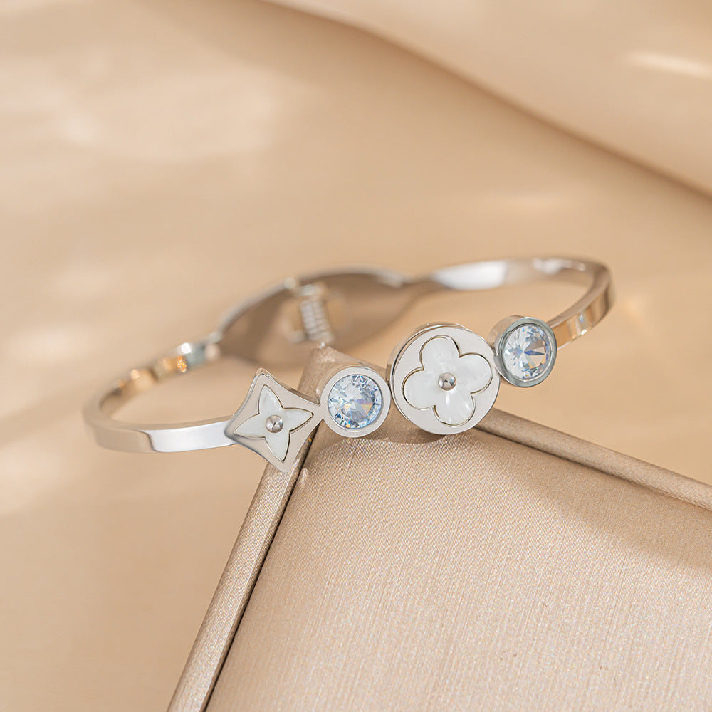 Direct Supply Hot Sale Titanium Steel Bracelet Fashion Gold Plated 18K