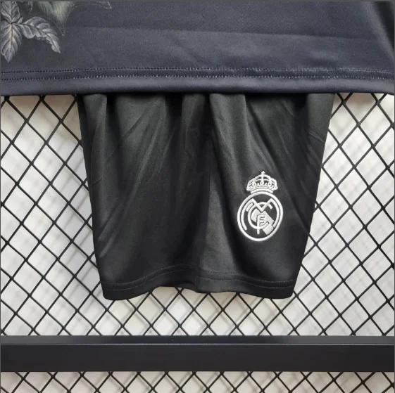 2024-2025 Real madrid Y3 Black Kids Kit Football Shirt Thai Quality