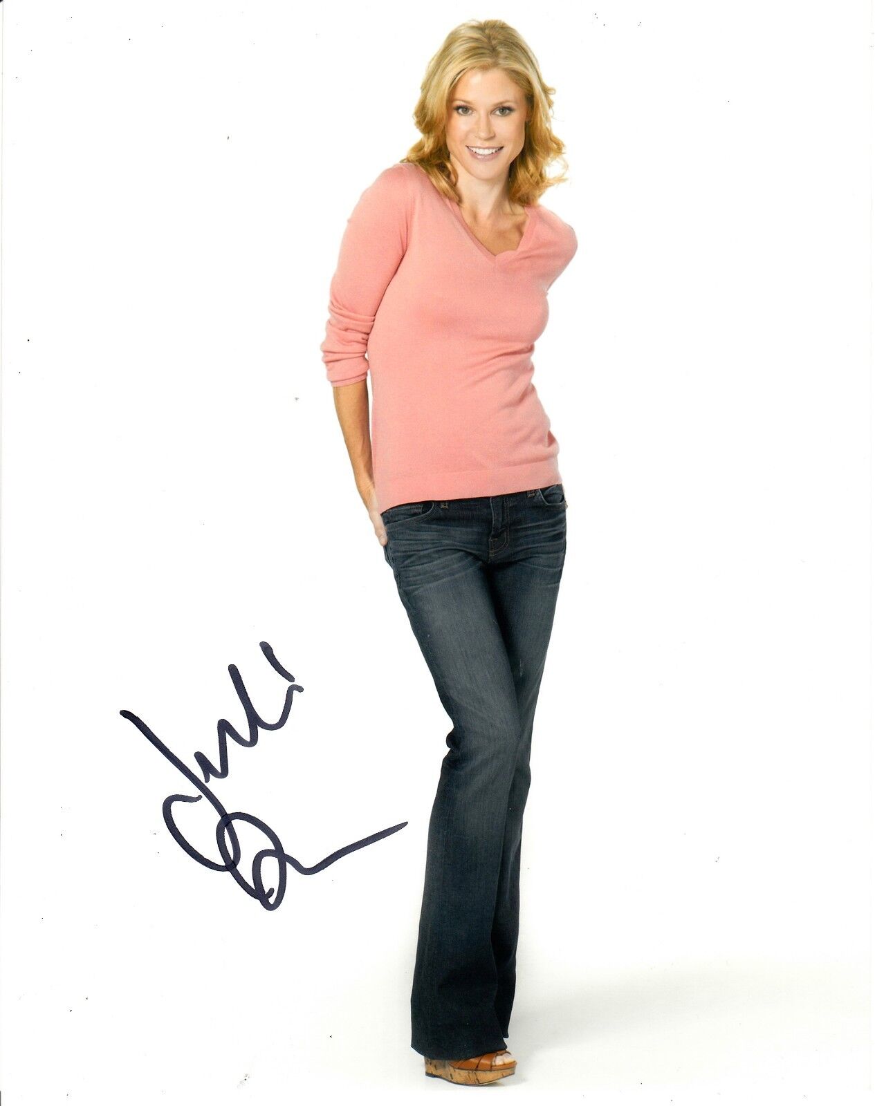 JULIE BOWEN SIGNED MODERN FAMILY Photo Poster painting UACC REG 242 (3)