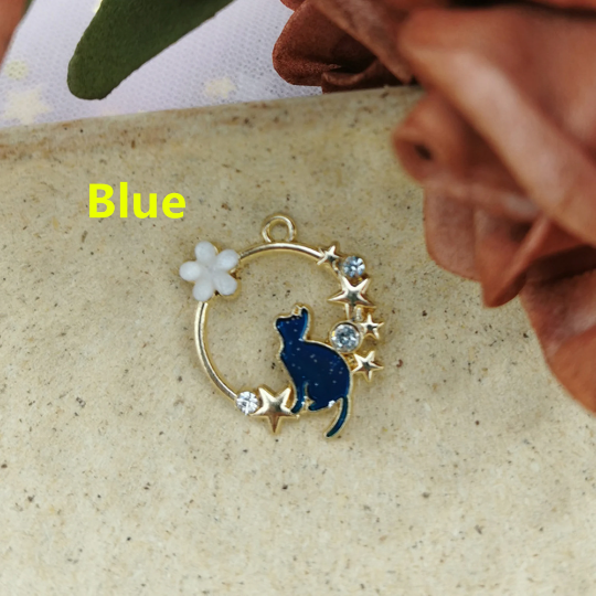 10pcs/pack Wreath Cat Charms Metal Enamel Animal Flower Kitten Pet Pendant Golden Color Earring DIY Fashion Jewelry Accessories
