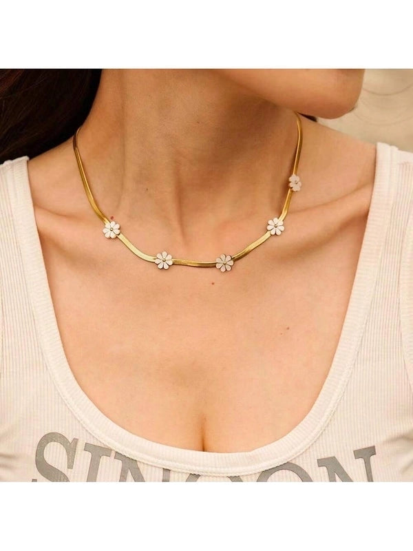 Sweet Flower Titanium Steel Necklace