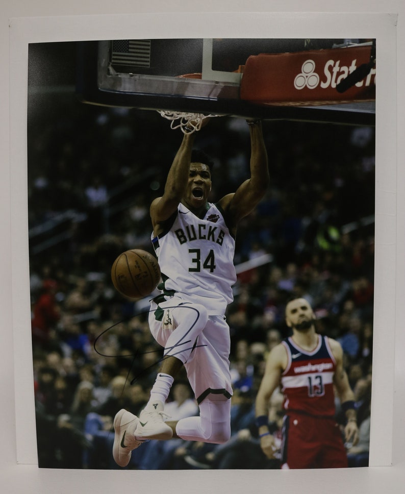 Giannis Antetokounmpo Signed Autographed Glossy 11x14 Photo Poster painting Milwaukee Bucks - COA Matching Holograms