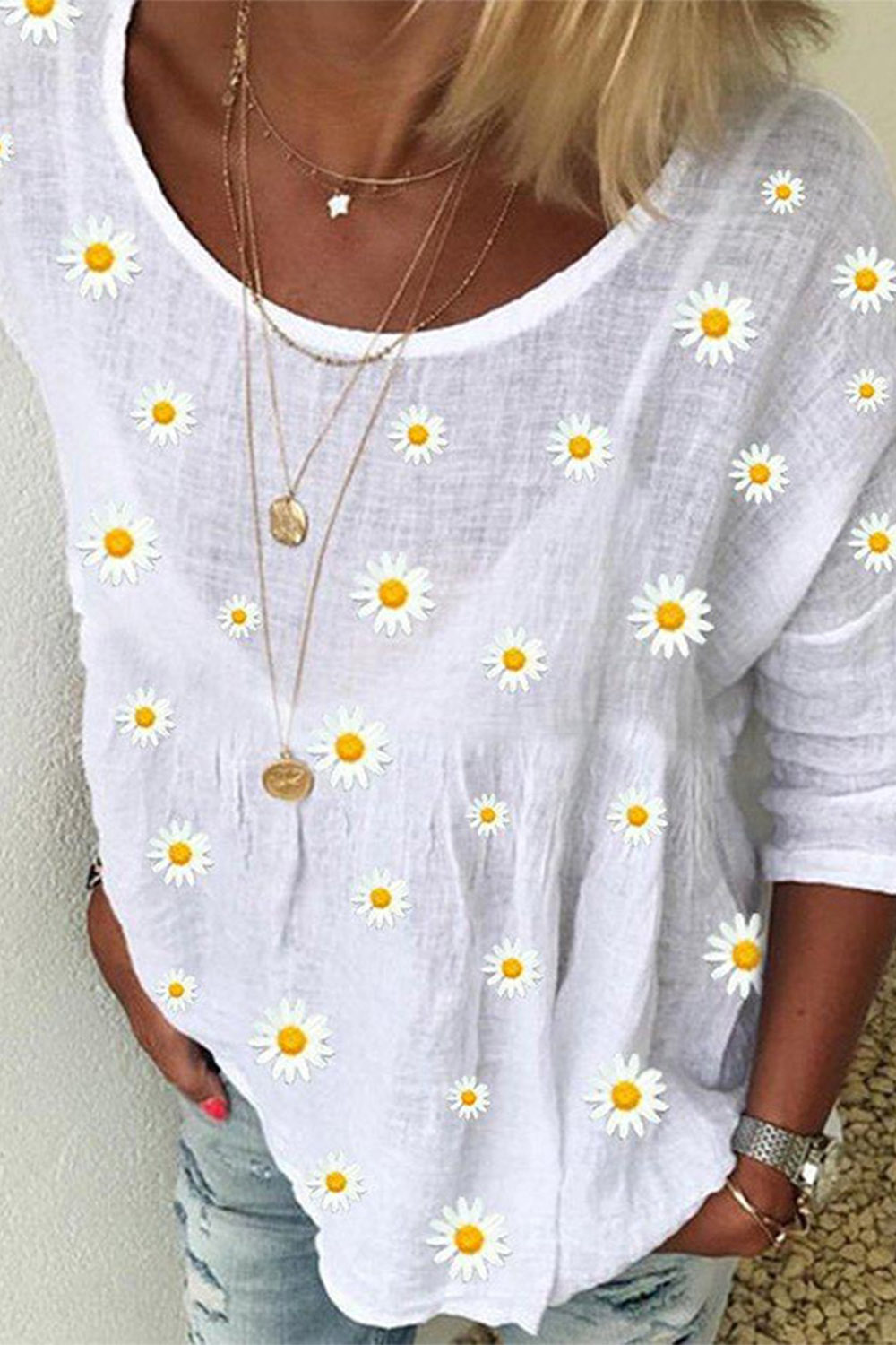 Plus Size Everyday White Daisy Print 3/4 Sleeve T-Shirt 2024 - Flycurvy 