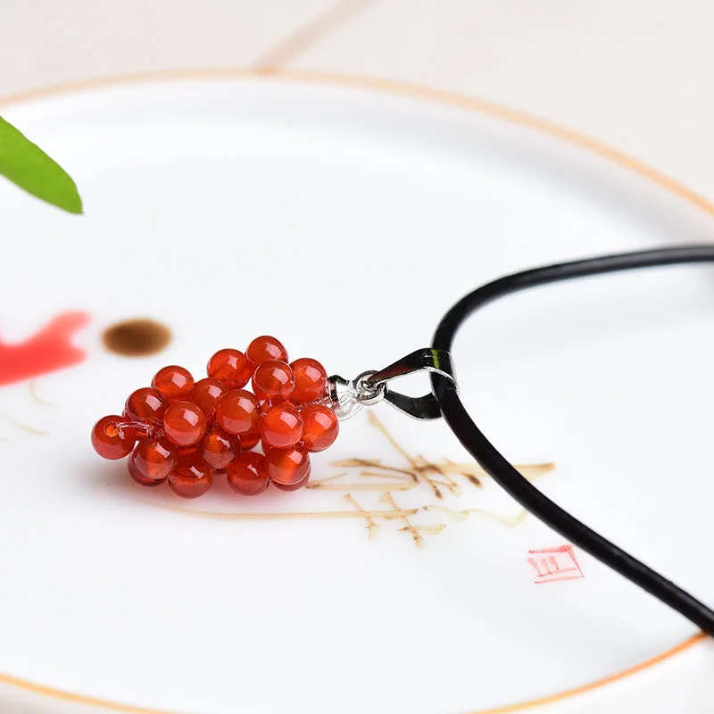 Natural Garnet Red Agate Black Onyx Protection Necklace Pendant