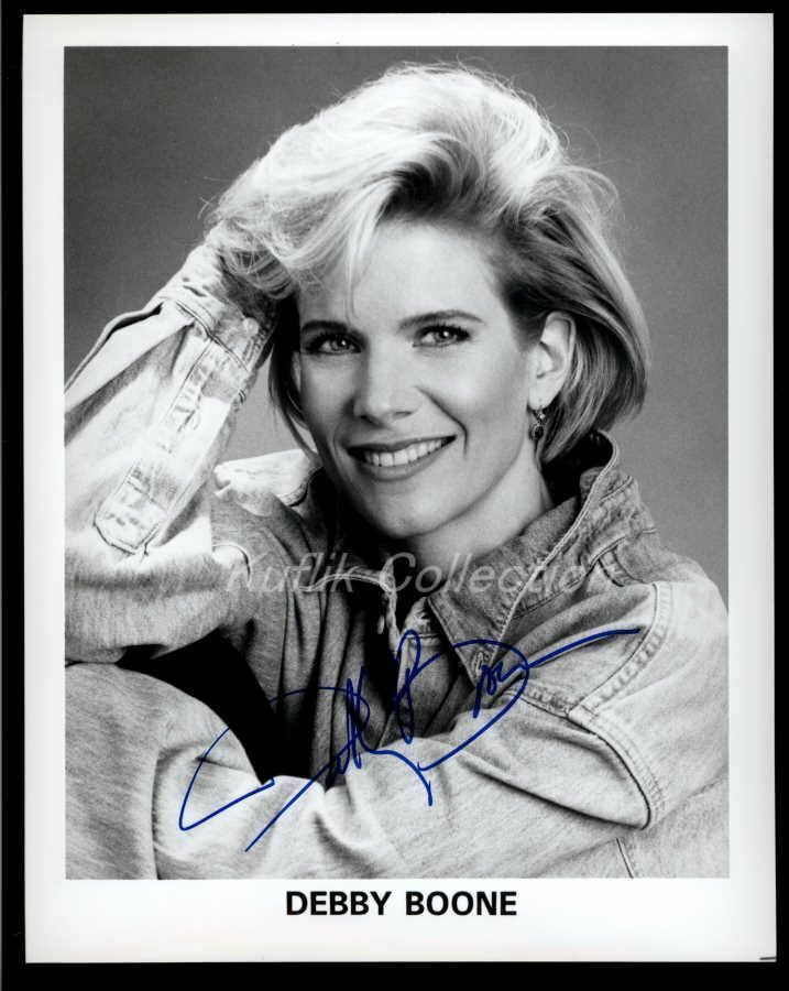 Debby Boone - Signed Autograph Headshot Photo Poster painting - Musician Artist