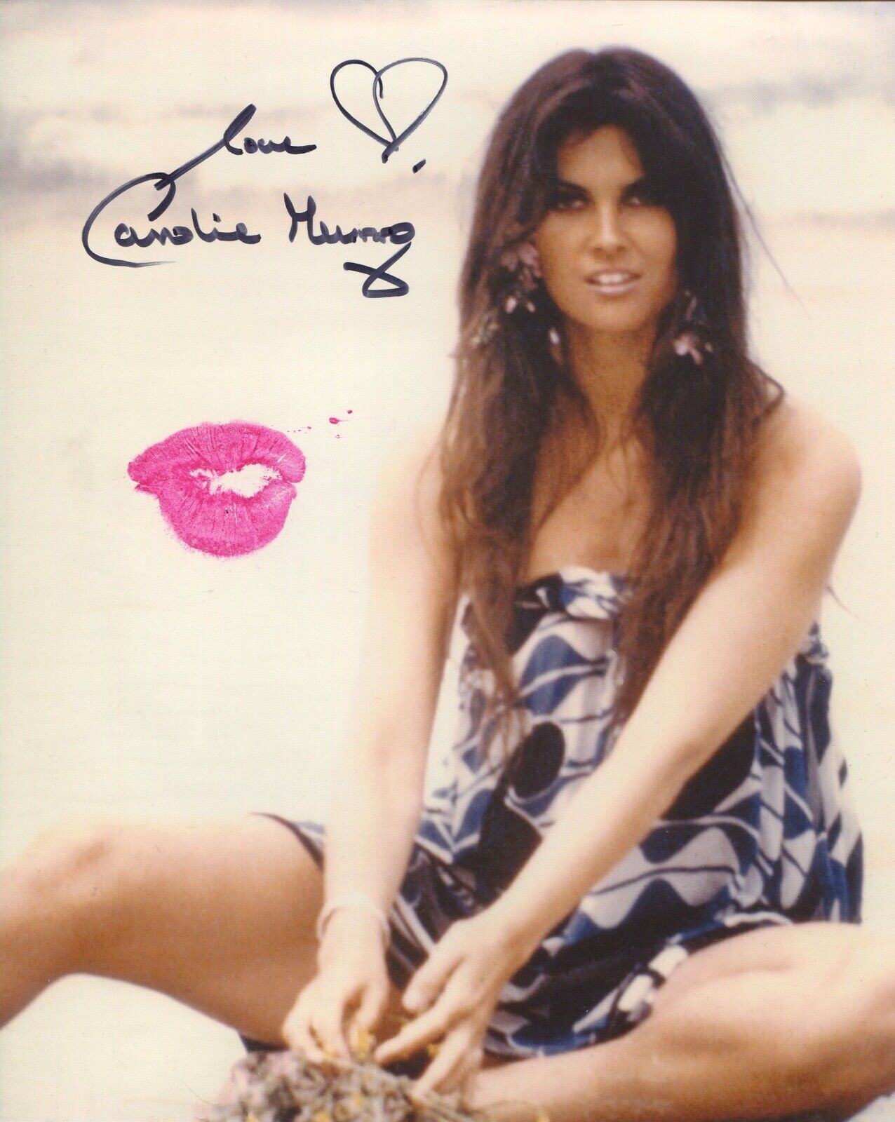 007 Bond girl Caroline Munro signed and lipstick kissed Photo Poster painting - REF 17sa