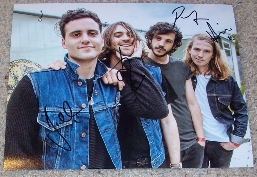 THE VACCINES BAND SIGNED AUTOGRAPH 8x10 Photo Poster painting E w/PROOF JUSTIN HAYWARD-YOUNG +3