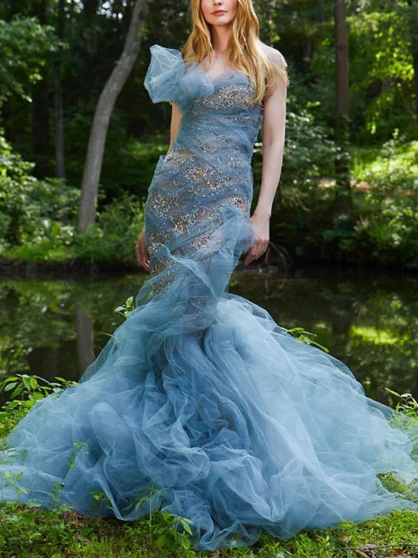  Sexy Trailing Mesh And Exquisite Women' Dress